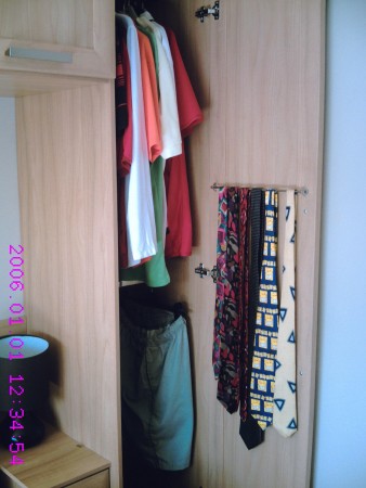 Gents double hanging with tie rack.
